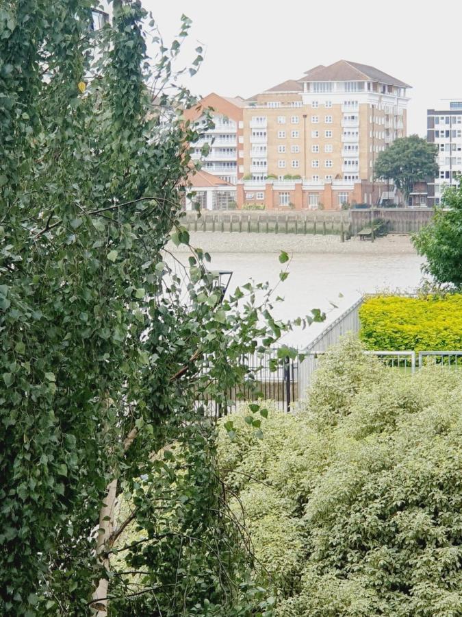 Luxury Canary Wharf Apartment With Free Parking London Exterior foto