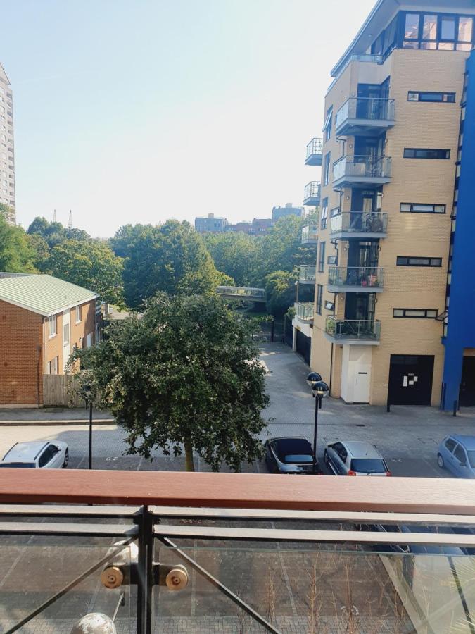 Luxury Canary Wharf Apartment With Free Parking London Exterior foto