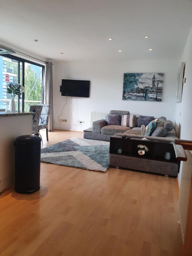 Luxury Canary Wharf Apartment With Free Parking London Exterior foto