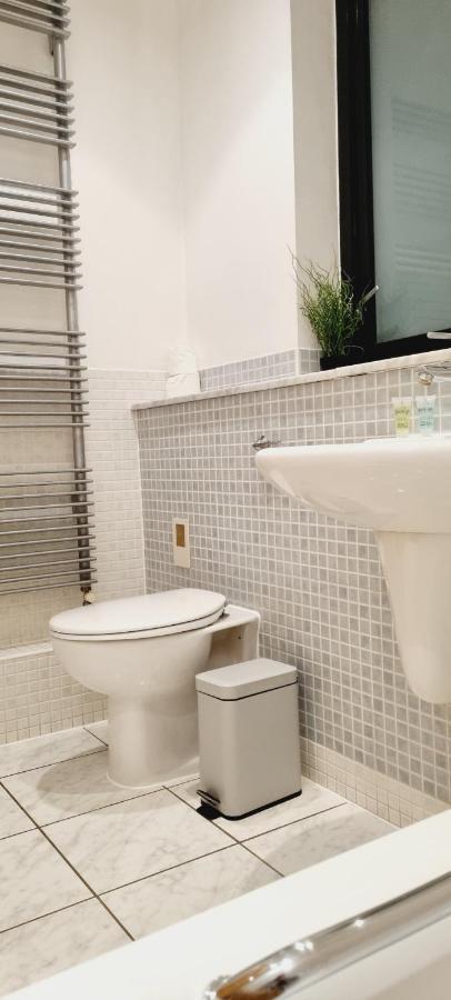 Luxury Canary Wharf Apartment With Free Parking London Exterior foto